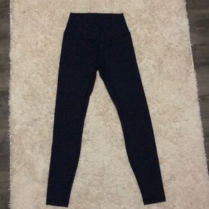 Lululemon high wasted navy leggings